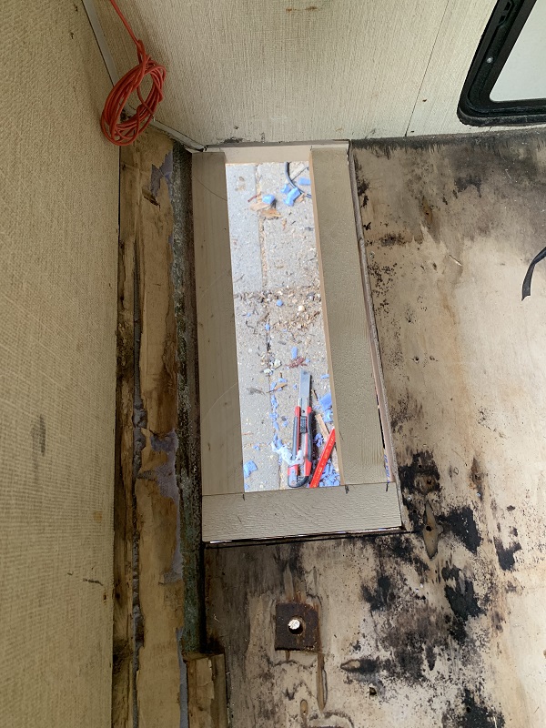 Foto 11, Kip Kompact 400KK uit 1983